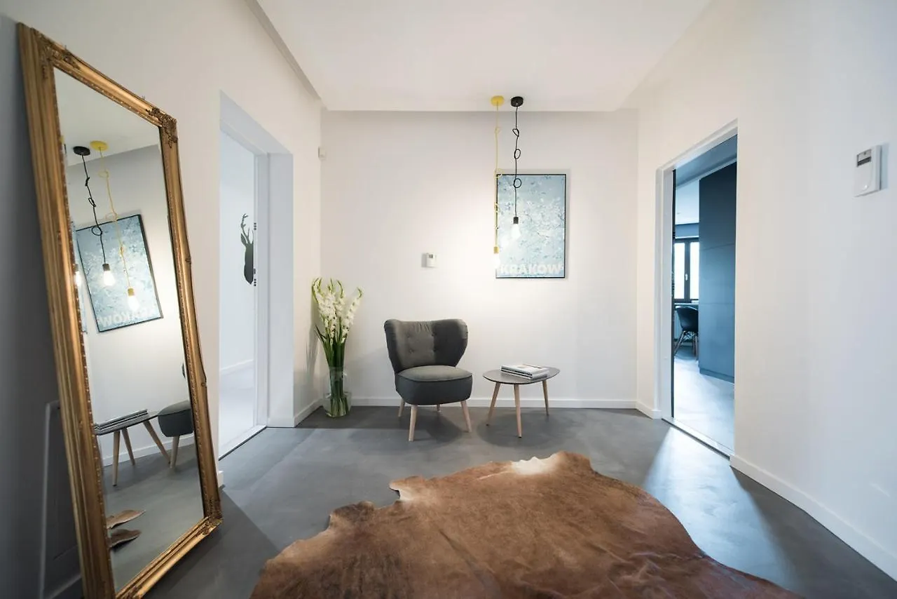 Premium Apartment For Old Town & Jewish Quarter - Balcony Plus Pool Onsite Krakow Poland