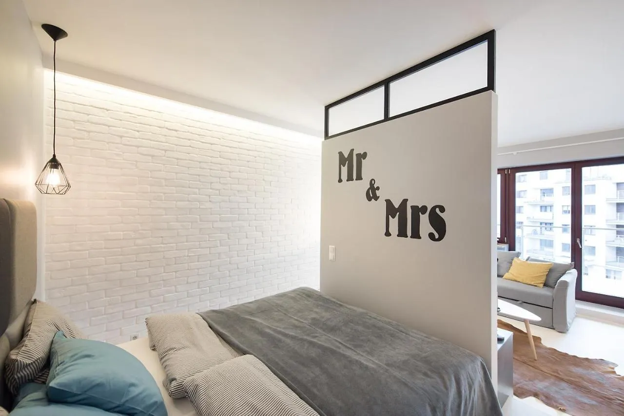 Premium Apartment For Old Town & Jewish Quarter - Balcony Plus Pool Onsite Kraków