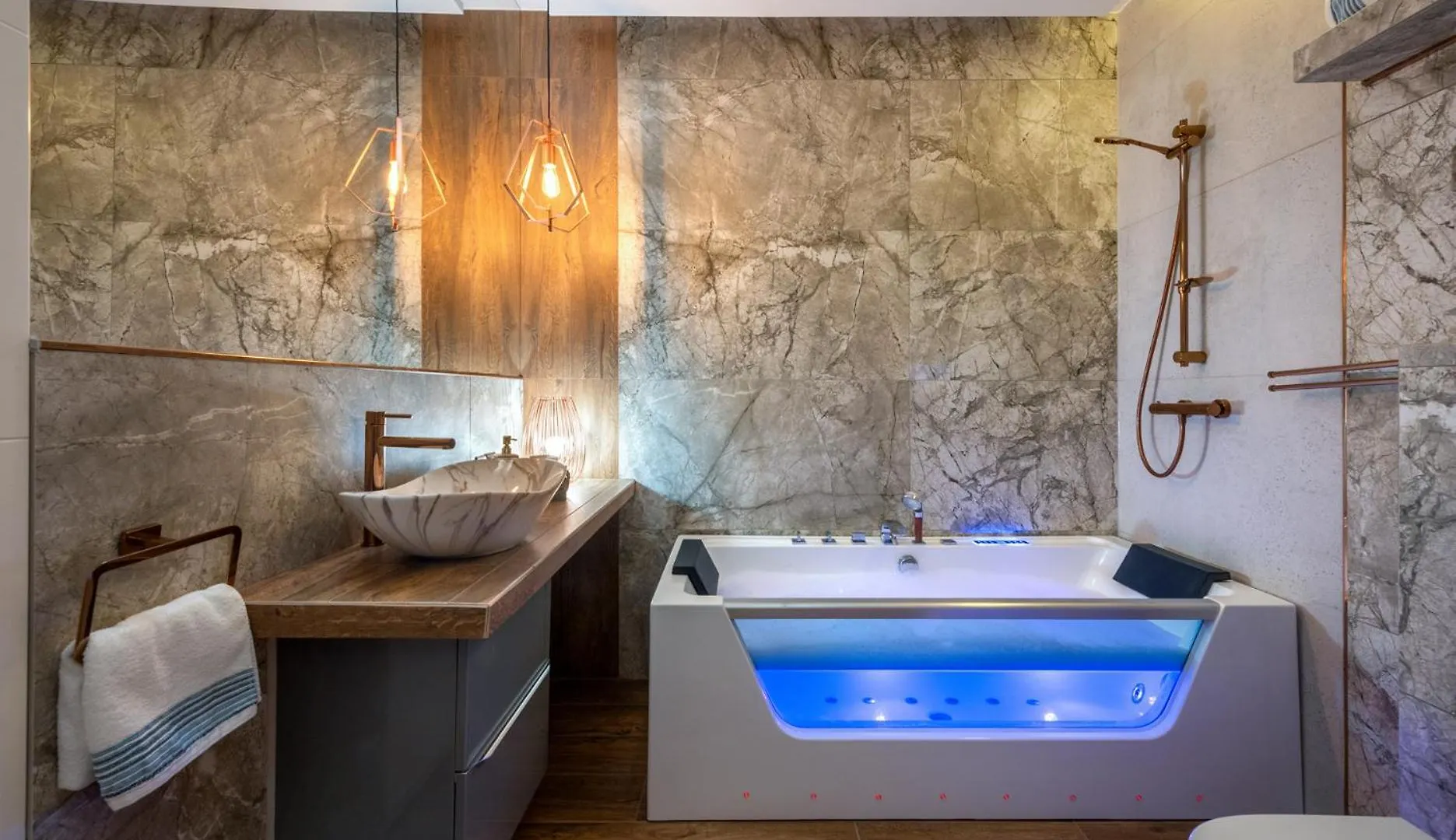 Premium Apartment For Old Town & Jewish Quarter - Balcony Plus Pool Onsite Kraków Polen
